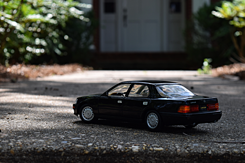 Illustration for article titled 1990 Lexus LS400 by Road Tough